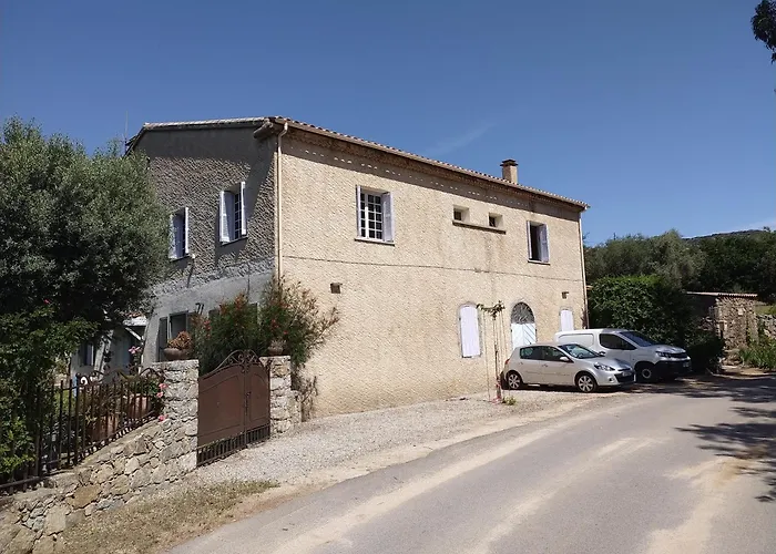 A Dans La Plaine Du Reginu 1, Pour 3 Personnes Speloncato (Corsica)